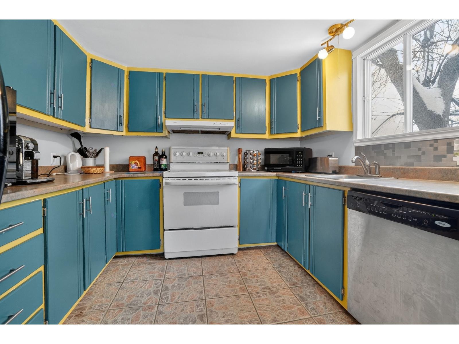 Charmante Maison à vendre sur le bord de la rivière l'Assomption — photo 3