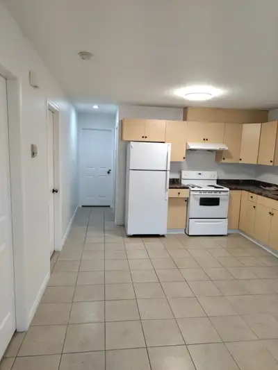2 Beds 1 Bath House for Rent near Metrotown/Edmonds/Highgate