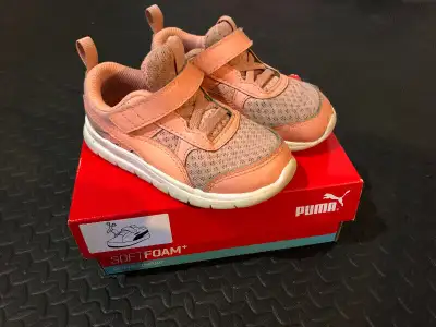 Espadrille puma pour fille grandeur 8, View more