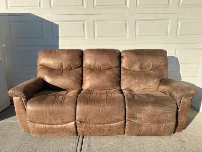 La-Z-Boy dual reclining sofa…VERY GOOD CONDITION…ONLY $150, View more