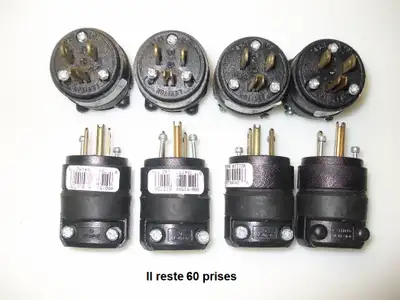 Prise Leviton 110 volts 15 amp. mâle noir, View more