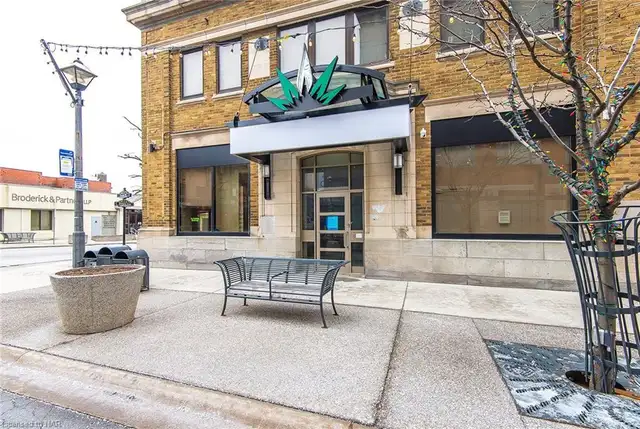 COMMERICAL SPACE FOR LEASE