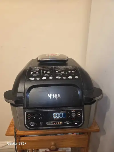 Ninja Air Fryer / smart grill, View more