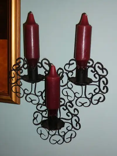 Chandeliers vintage en fer forgé noir, 9" et 21" style Moyen Age, View more