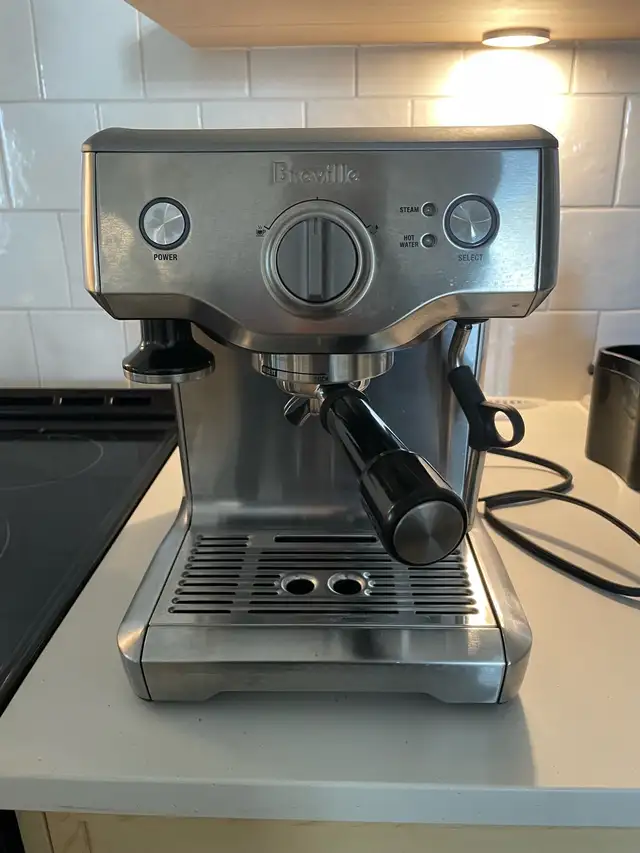 ☕ Breville Espresso Machine  in Coffee Makers in Ottawa - Image 3