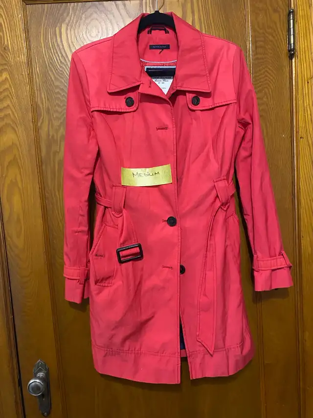 LOT de Trench-coats et manteau in Women's - Tops & Outerwear in Sherbrooke - Image 2