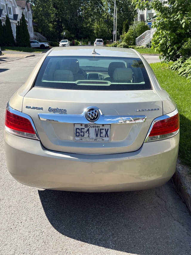 Buick Lacrosse 2011 - 95,000 km — photo 4