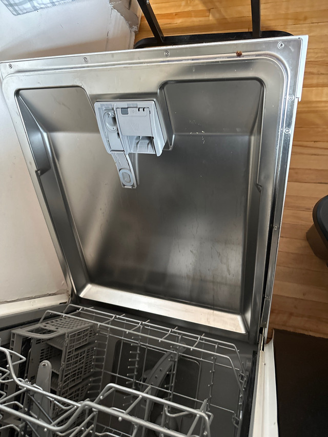 Bosch Dishwasher  dans Appareils électroniques  à Ville de Montréal - Image 3