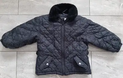 Girl's black jacket/pants in size 5T, View more
