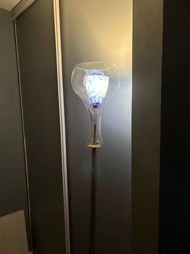 Comfort Mood Floor Lamp in Indoor Lighting & Fans in Ottawa - Image 11