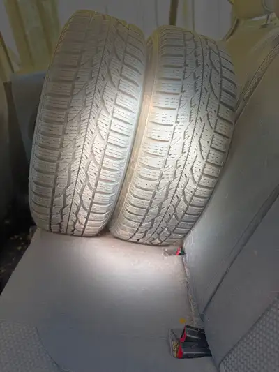 Four winter tires with like new tread. Used for one winter only (1000 km). Pick up Burlington. Price...