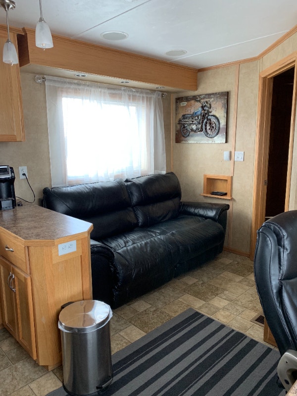 For Rent July 1 1 Bedroom, 1 Bathroom, Dawson Creek, BC Long Term