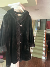 Ladies Black Faux Fur Winter Coat - $40 - Sz 22