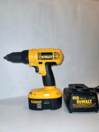DeWalt  DC759 18V Cordless Drill Driver W/ XPR Battery & Charger