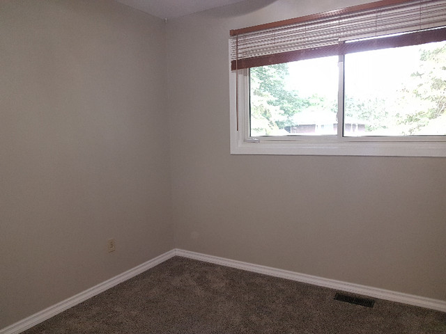 Student room for rent in Room Rentals & Roommates in Peterborough - Image 4