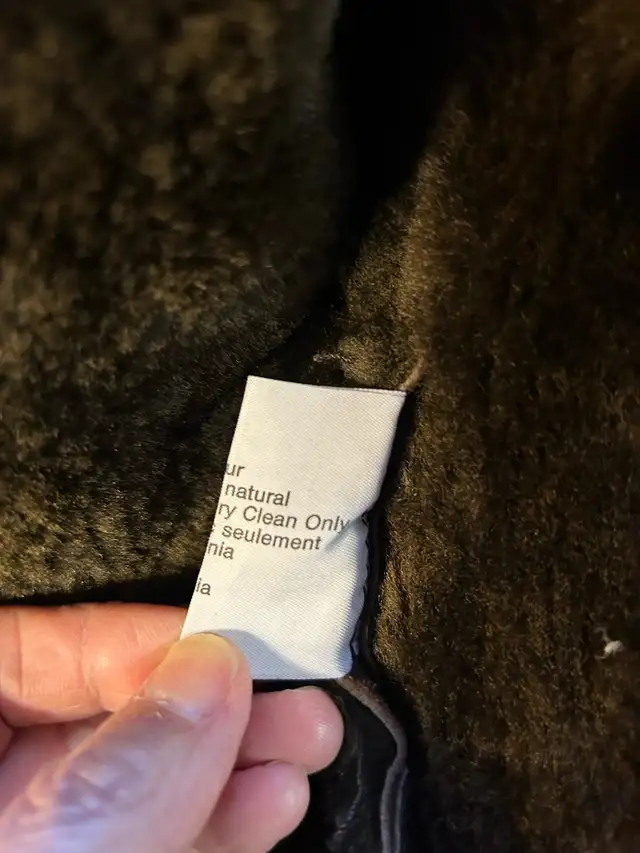 VTG Danier Brown Suede Double-Breasted Shearling Pea Coat, Sm in Women's - Tops & Outerwear in London - Image 7