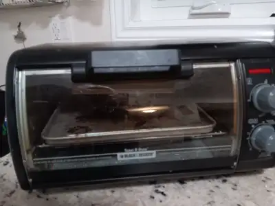 Black and Decker toaster oven, View more
