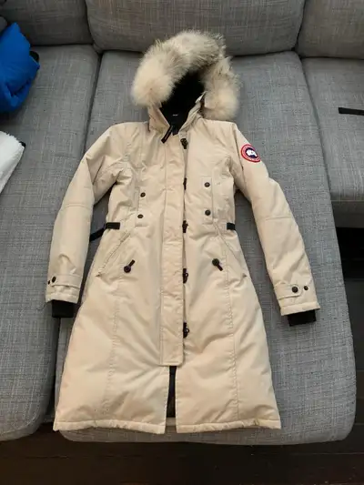 Canada Goose Adult Women Winter Coat - Sand, Size 2XS Colour: Sand Size: 2XS (Double x-small) Great...