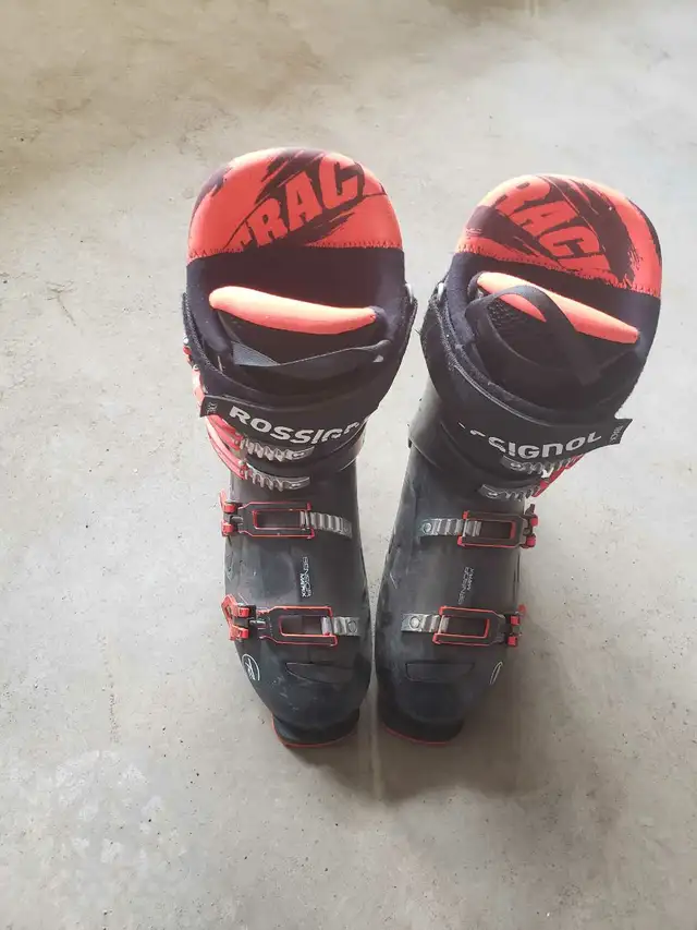 Rossignol ski boots size 28.5 men's in Ski in Edmonton - Image 2
