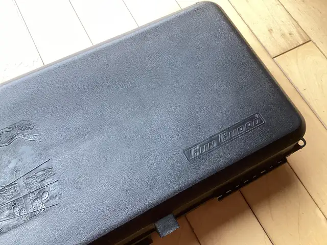 Gun Guard Hard Gun Case (can also be used for fishing rods) in Fishing, Camping & Outdoors in Owen Sound - Image 3