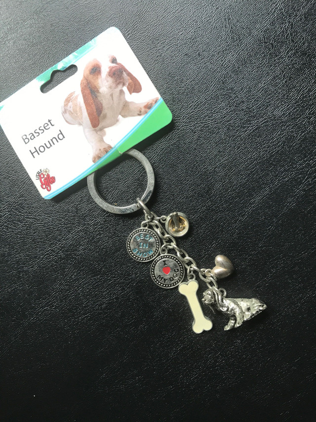 New, “Basset Hound” 3D Metal Dog Keychain in Arts & Collectibles in Bedford - Image 2