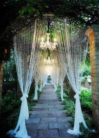 AMAZING EVENT / WEDDING DECOR - LARGE CRYSTAL ACCENTS - RENT $40