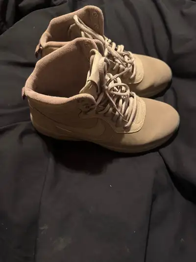 Nike shoes size 8 US $40, View more