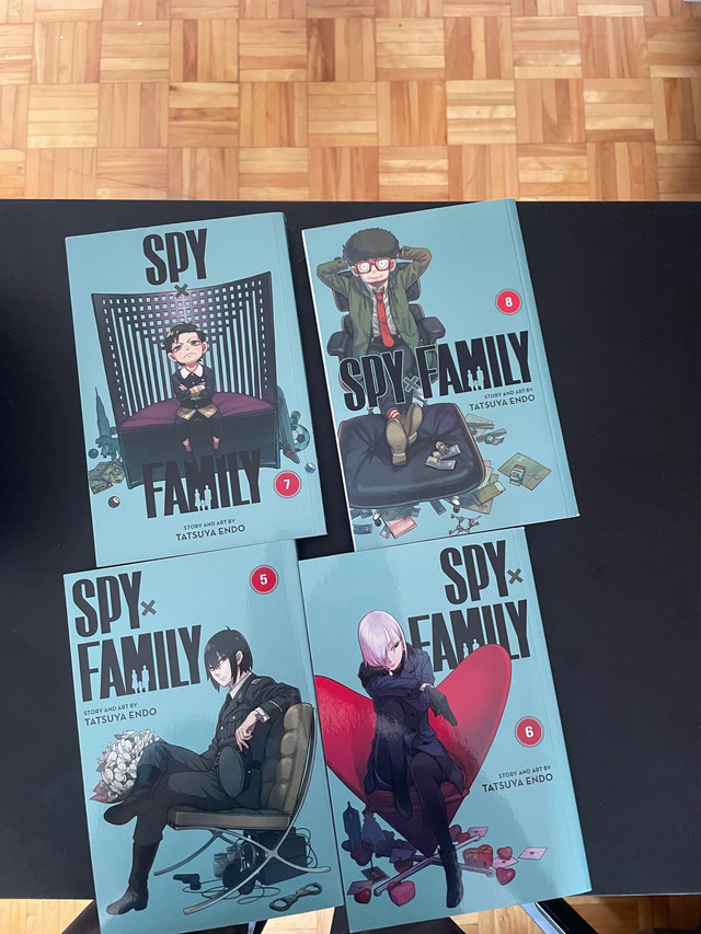 Spy family manga 5-8 perfect original state English  dans Bandes dessinées  à Longueuil/Rive Sud