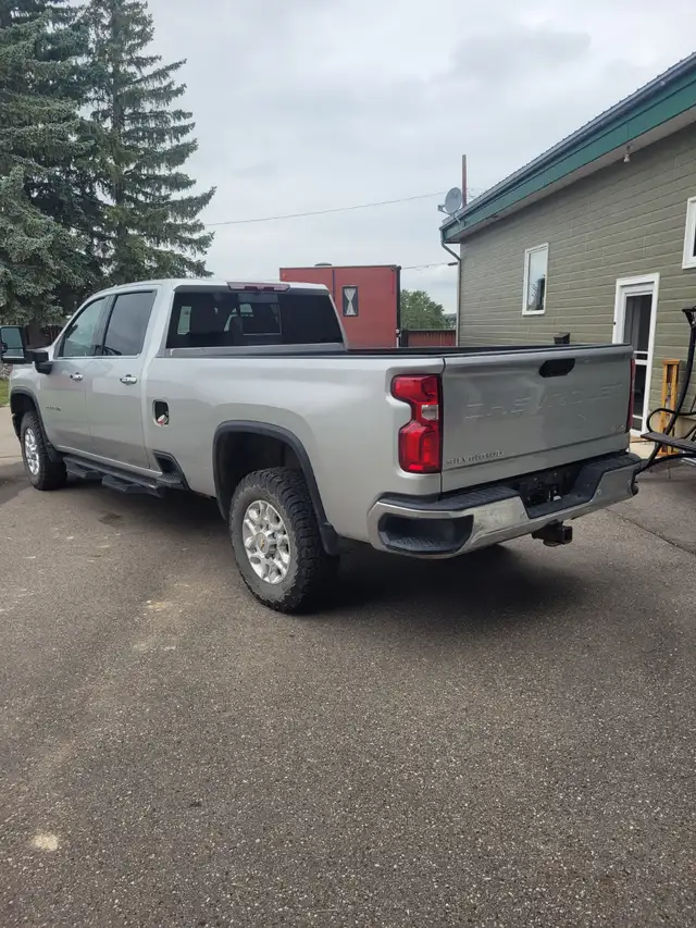 2022 Chev 2500LTZ in Cars & Trucks in Saskatoon - Image 4