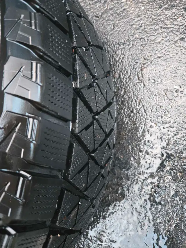 BMW X5 RIMS WITH WINTER TIRES in Tires & Rims in Mississauga / Peel Region - Image 4