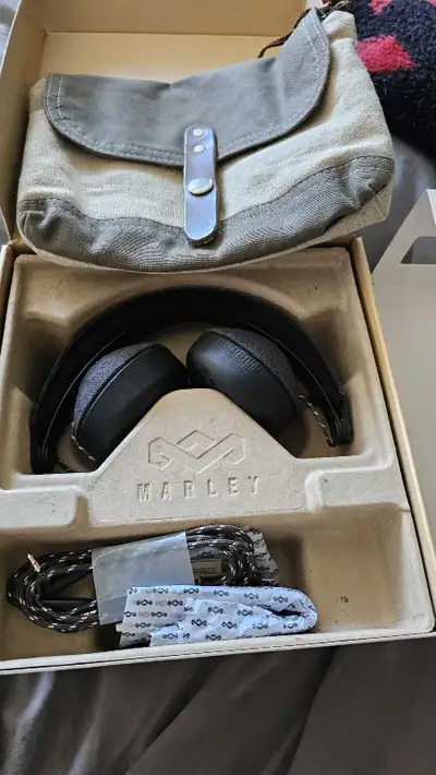 Marley rise BT headphones and Infusion carry bag, View more