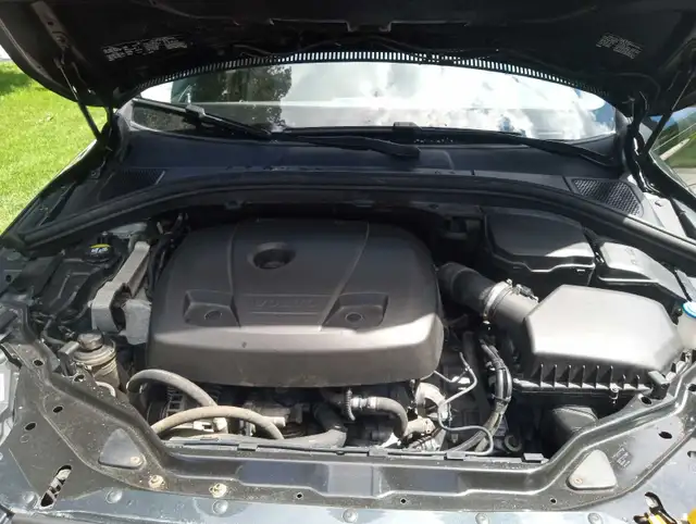 2017 VOLVO XC60 T5 - 125,000KM *mint; certified; private sale* in Cars & Trucks in Oakville / Halton Region - Image 10
