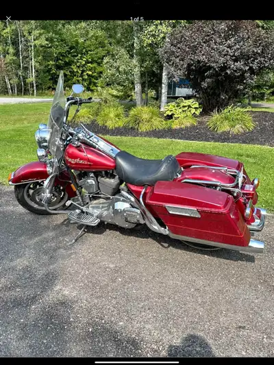 2008 Harley road king full optioned just saftied last fall never drivin do to loss of foot has lugga...