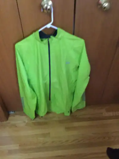 MEN’S TOPS, View more