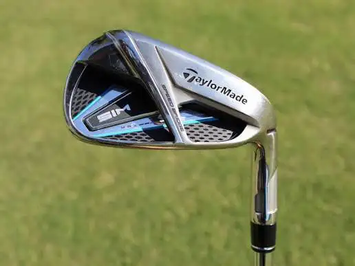 Taylormade Sim Max 5-PW, AW Iron Set RH Stiff 85 in Golf in Mississauga / Peel Region - Image 3