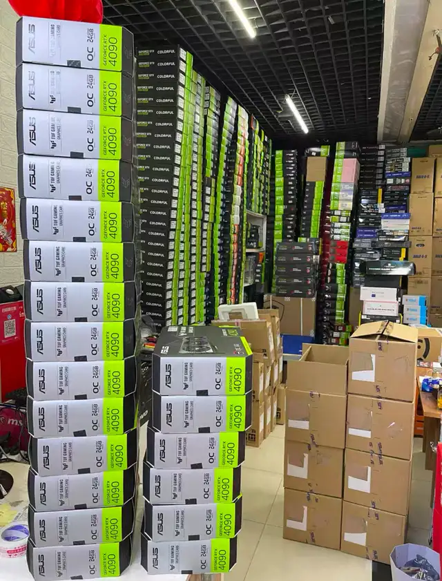 TRADE IN YOUR OLD COMPUTERS FOR TOP DOLLAR in Desktop Computers in Markham / York Region - Image 4
