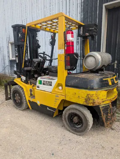 Up for sale is this 6000 lb TCM Lift Truck Triple Mast with Sideshifter Approx 4000 hrs on meter All...