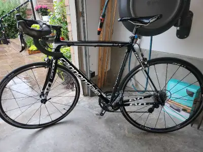 2015 cannondale supersix evo 105 full carbon 2850 obo no low balls Comes with hybrid pedals fits cli...