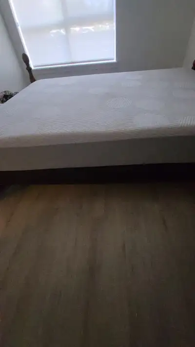 QUEEN HYBRID MATTRESS, View more