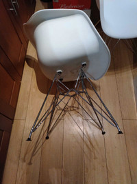 Spider chairs 200 for both 