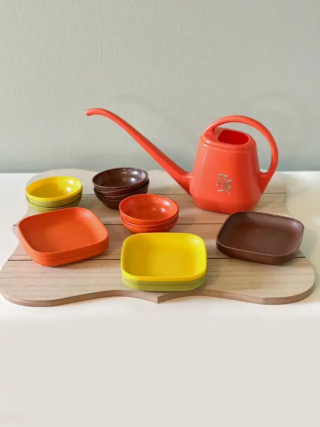 Vintage 1970 Ensemble de Vaisselle Jouet Tupperware Toys in Arts & Collectibles in Longueuil / South Shore - Image 3