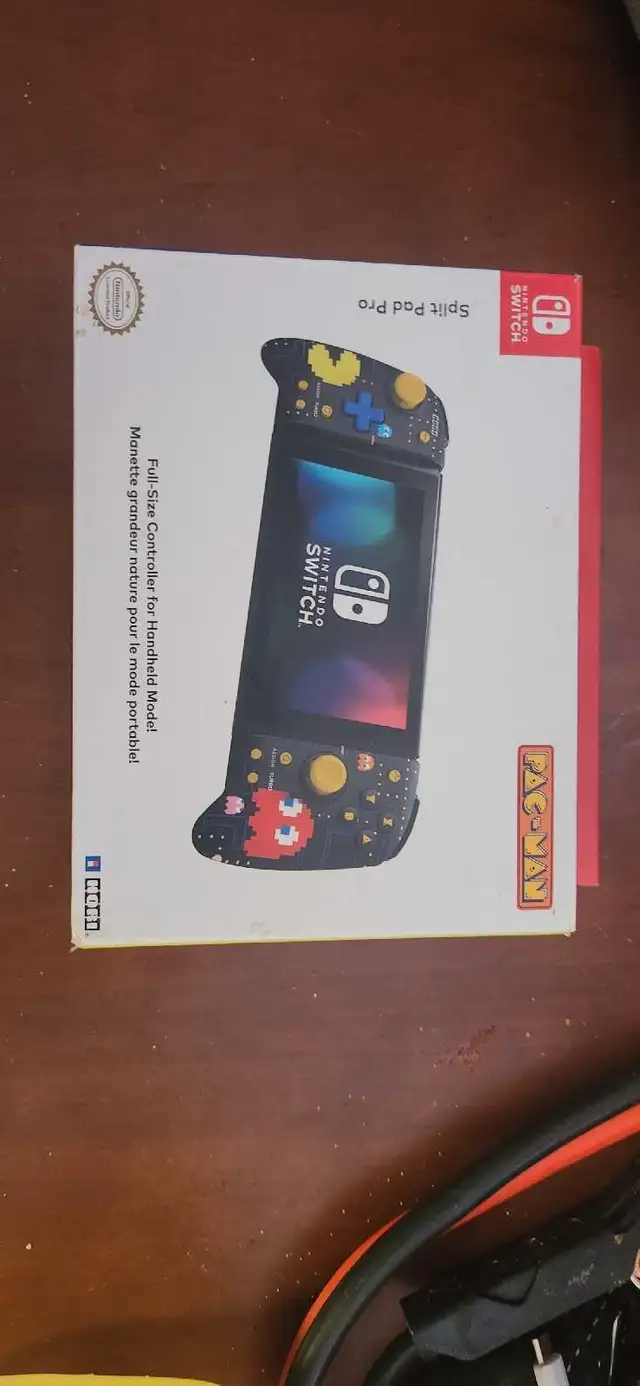 Nintendo switch Hori Pac-Man controller in Nintendo Switch in Edmonton - Image 2