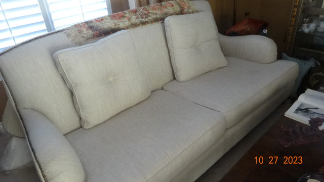 Sofa,  white,  studded, 2 cushion,clean,stylish in Other Tables in Kelowna