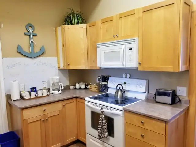 *SALE*Big Beautiful Beach House (with Hot tub) - Vacation Rental in Prince Edward Island in Canada - Image 8