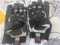 NEW GLOVES OUTDOOR SPORTSMAN,HARD USE, SIZE SMALL, MEDIUM