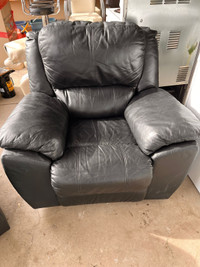 Leather recliner love seat and single couch set
