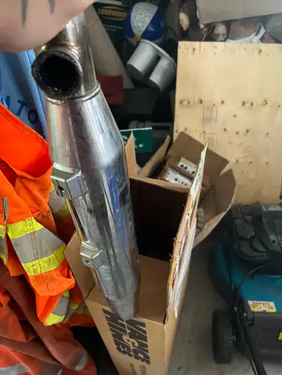 Rev up your ride with this Vance & Hines exhaust, designed for Harley Davidson motorcycles, offering...