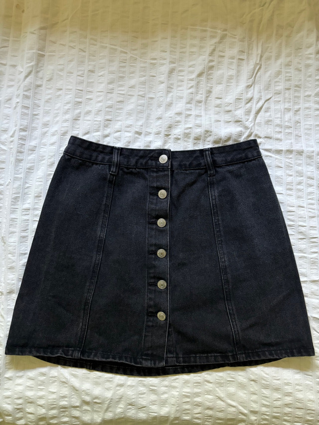 Ardene Black Denim Skirt in Women's - Dresses & Skirts in Burnaby/New Westminster