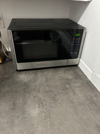 BLACK+DECKER Digital Microwave Oven