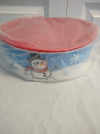 New -- Tupperware One Touch Christmas  Cannister 3420A - Yorkton